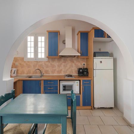 Bofor Studios & Rooms Livadakia Екстериор снимка