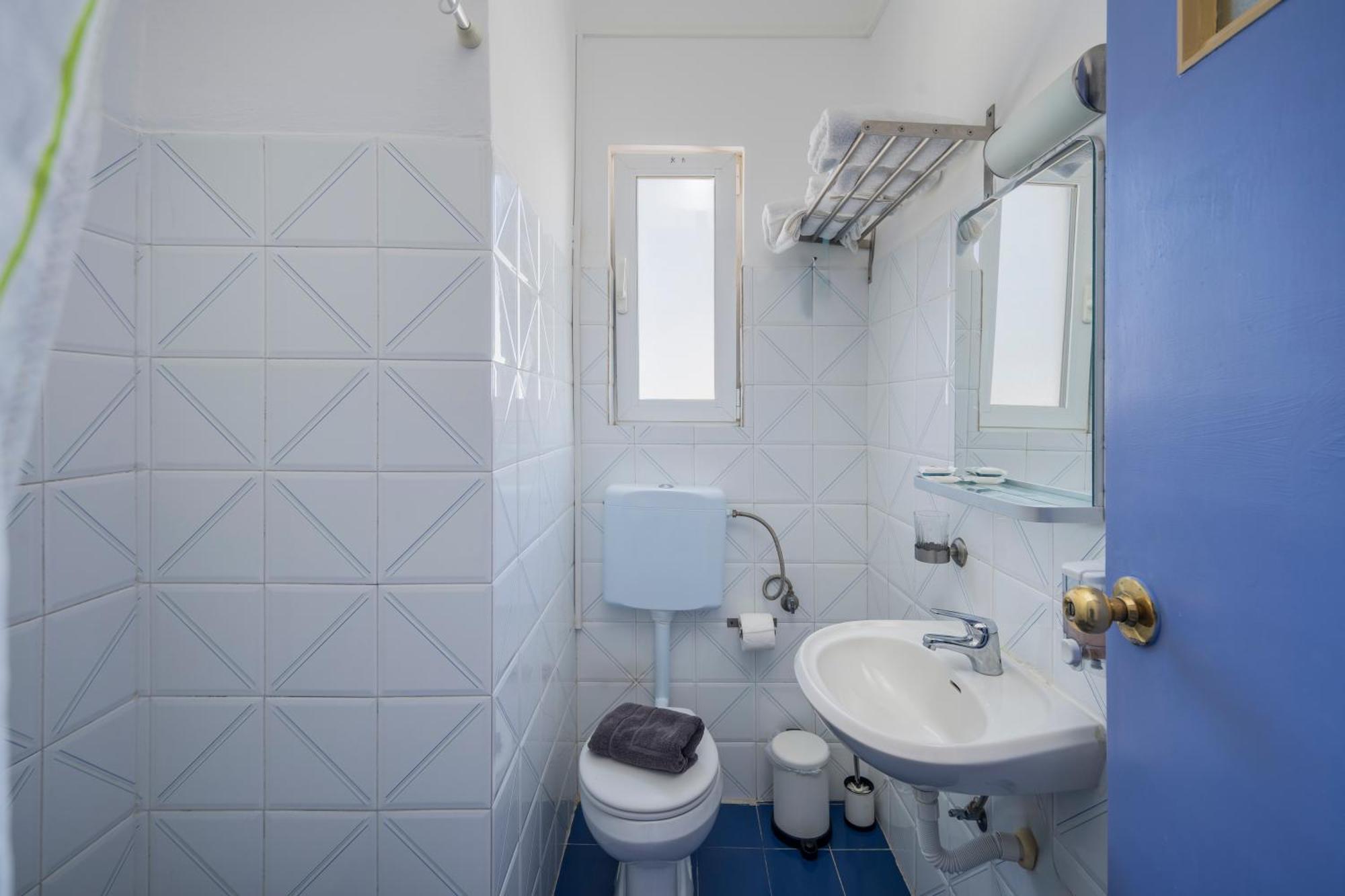 Bofor Studios & Rooms Livadakia Стая снимка