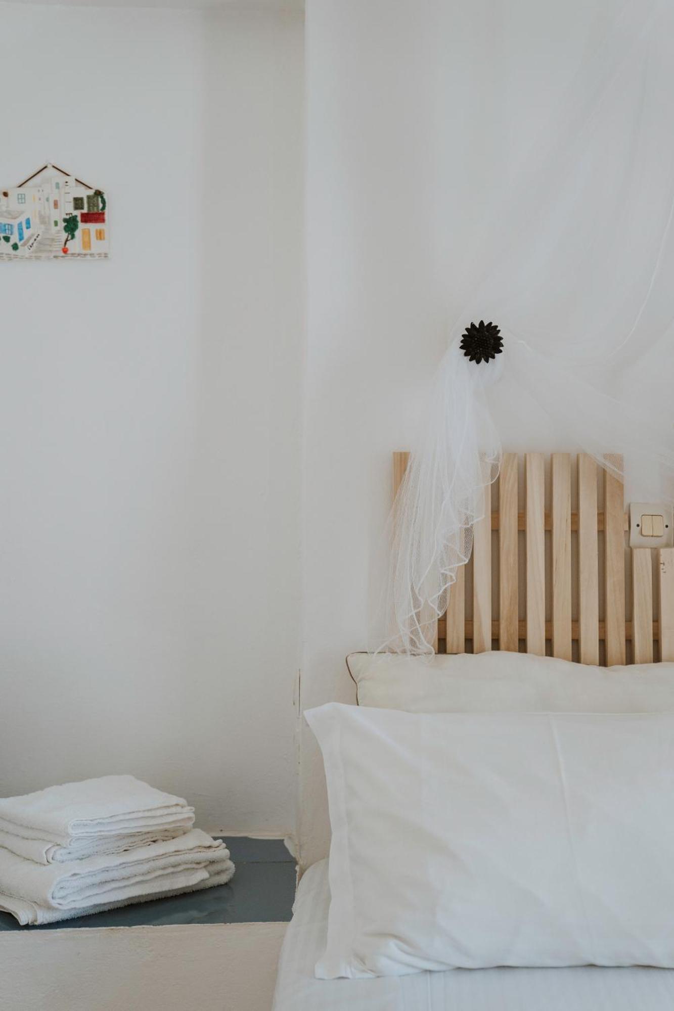 Bofor Studios & Rooms Livadakia Екстериор снимка