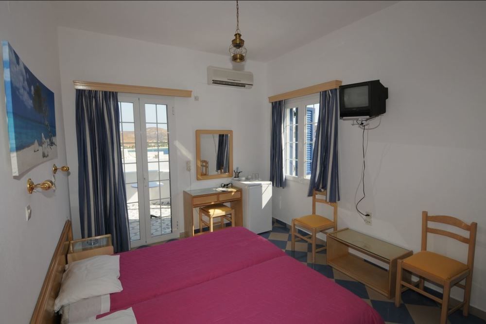 Bofor Studios & Rooms Livadakia Екстериор снимка