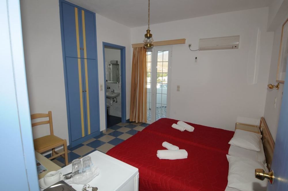 Bofor Studios & Rooms Livadakia Екстериор снимка