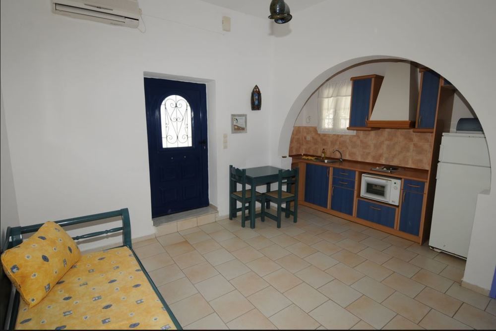 Bofor Studios & Rooms Livadakia Екстериор снимка